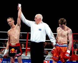 guy ramsay wins his retiral bout!